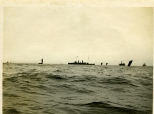 North Yorkshire Scarborough Sea Fishing Boats Holidays old Amateur Photo 1900