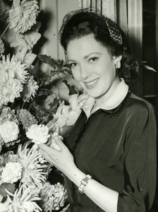 Actress Linda Darnell at the Savoy Hotel in London Old Press Photo 1951