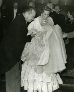Mrs Van Johnson at the Savoy Hotel London Old Press Photo 1951