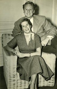 Actor Van Johnson and Wife at Savoy Hotel in London Old Press Photo 1951
