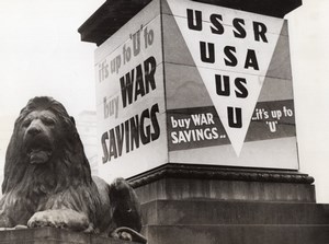 London Trafalgar Square War Savings Poster USA USSR War Bonds Old Photo 1941