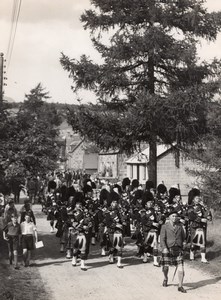 Scotland Perth? Military Parade Bagpipe Band Old Photo 1950's