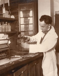 New York Fordham University Chemistry Lab George Bacharach Old Photo 1928