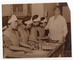 London St Pancras Acland Burghley School Teacher Retires Mrs Sapsford Photo 1931