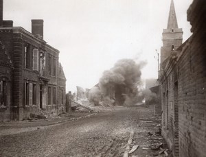 France WWI British Western Front Village Ruins House Fire Old Photo 1914-1918