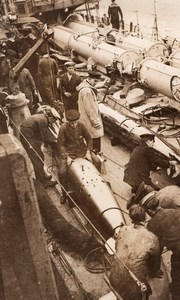 WWI British Sailors Navy Destroyer Torpedo Practice Old Photo 1914-1918