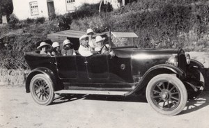 Group in Convertible Automobile Countryside France? Chauffeur Old Photo 1930