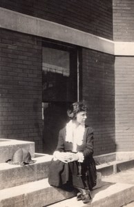 USA Lady Staring away sat next to Hat Old amateur Snapshot Photo 1920