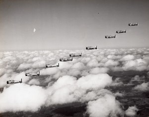 US Army American fighter aircraft Squadron In flight Old Photo 1940's ?