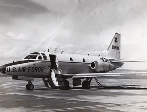 US Air Force North American T-39 Sabreliner Military Aviation Old Photo 1960's