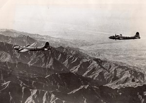 WWII Boeing B-29 Superfortress flying over China Manchuria old Photo 1943