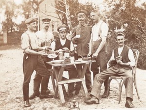 Group of Soldiers having Lunch Militaria old Photo postcard RPPC 1920's