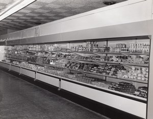 Orlando AFB Scene at Air Force Base Supermarket Aisle Military Old Photo 1965