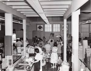 Orlando AFB US Air Force Base Supermarket Shoppers Old Photo 1960's