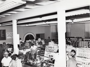 Orlando AFB US Air Force Base Supermarket Shoppers Families Old Photo 1960's