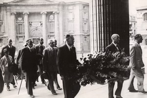 Paris Pantheon Friends of Jean Jaures Laying Wreath Flowers old Press Photo 1950