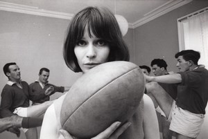 Top Fashion Model Clemence Bettany & Clarkston Rugby Team old Photo 1965