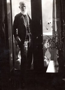 Playwright George Bernard Shaw looking through Window old Photo circa 1940