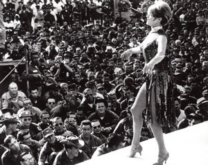 Actress Janis Paige Bob Hope Troupe Performing in Vietnam old Photo 1964