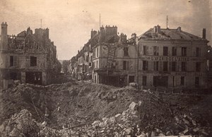End of bridge at Chateau Thierry blown up by Americans WWI old Photo 1918