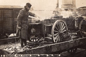 Steaming field Kitchen headed toward the Front WWI old Photo 1914-1918