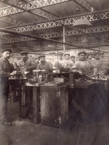 France Lyon Workers Le Rhone Aviation Engine Factory old Photo 1915