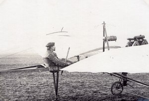 France Aviation Raoul Vendome in his Monoplane old Photo circa 1910