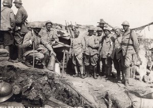 Belgium? WWI Soldiers Medics Group Caporal Lombart old Photo 1917