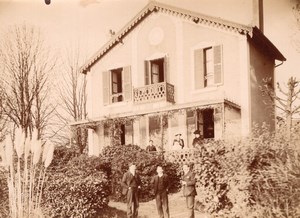 France Group Family in Front of House Garden old Photo 1900