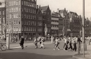 Netherlands Amsterdam Street Scene Pedestrians old Amateur Photo 1950's