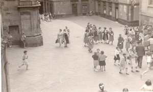 Spain San Sebastian Donostia Tourist Groups? old Amateur Photo 1950's