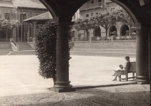 Spain Barcelona Quiet spot Arches old Amateur Photo 1950's