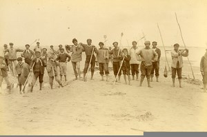 France Baie de Somme Saint Valery sur Somme Beach Net Fishermen Old Photo 1885