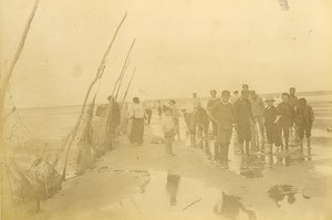 France Baie de Somme Saint Valery sur Somme Beach Net Fishermen Old Photo 1885