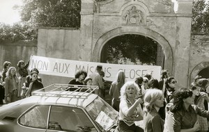 France Chanonat Prostitutes protest at Giscard d'Estaing House Old Photo 1975