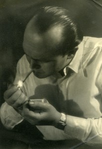 France Photographer Pierre Descamps smoking self portrait Old Photo 1950