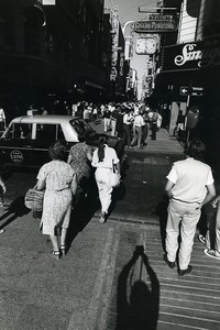 Argentine Buenos Aires Rue Animee Ombre du Photographe Ancienne Photo 1981