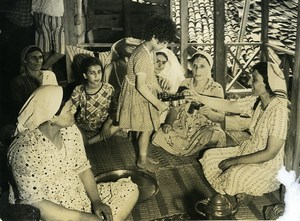 Iran Djafar the little Iranian Family Drinking Tea? Photo Dominique Darbois 1968