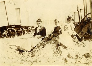 Belgium Oostende Children playing in Sand Beach Huts Old Amateur Photo 1900