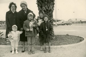 France the Three Dolls Children Game Old Amateur Photo 1950