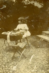 France Fillette Landau de Poupée Jeu d'Enfants Ancienne Photo Amateur 1916