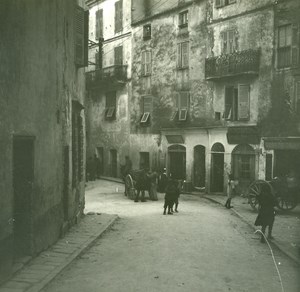 France Corse Bonifacio rue St Dominique Marchand d'eau ancienne photo stereo Amateur 1920