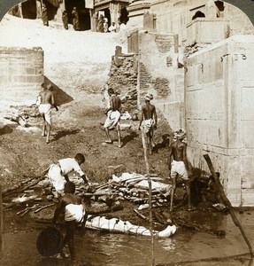 India Varanasi Ganges Hindu Ceremony Death Old Stereoview Photo Underwood 1903
