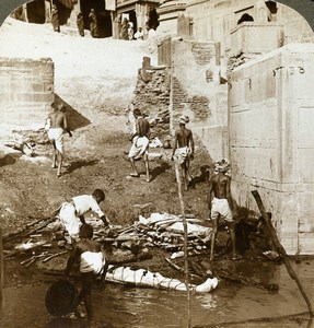 India Varanasi Ganges Hindu Ceremony Death Old Stereoview Photo Underwood 1903