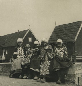 Netherlands Marken Young Girls Old NPG Stereoview Photo 1900