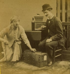 France Scene de Genre l'aveugle? Valise Bouteille de vin ancienne Photo Stereo 1865