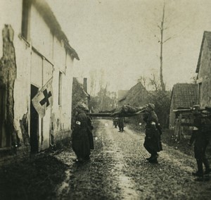 France First World War injured arriving at the aid station Old Stereo Photo 1918