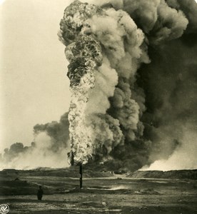 Caucasus Azerbaijan Baku Naphtha Wells on fire Old Photo Stereoview NPG 1906