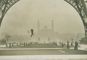 Franz Reichelt Fatal Parachute Jump old Photo 1912